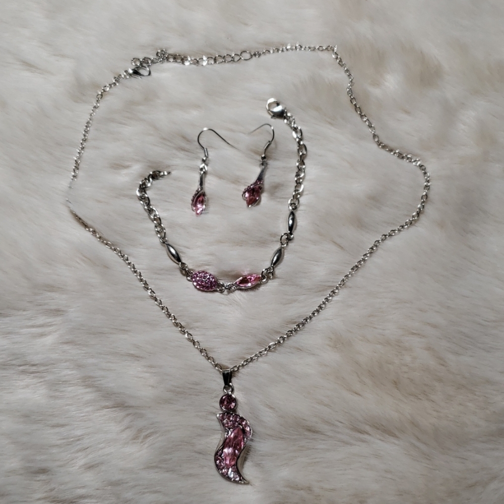 Earing, Necklace, Bracelet Set